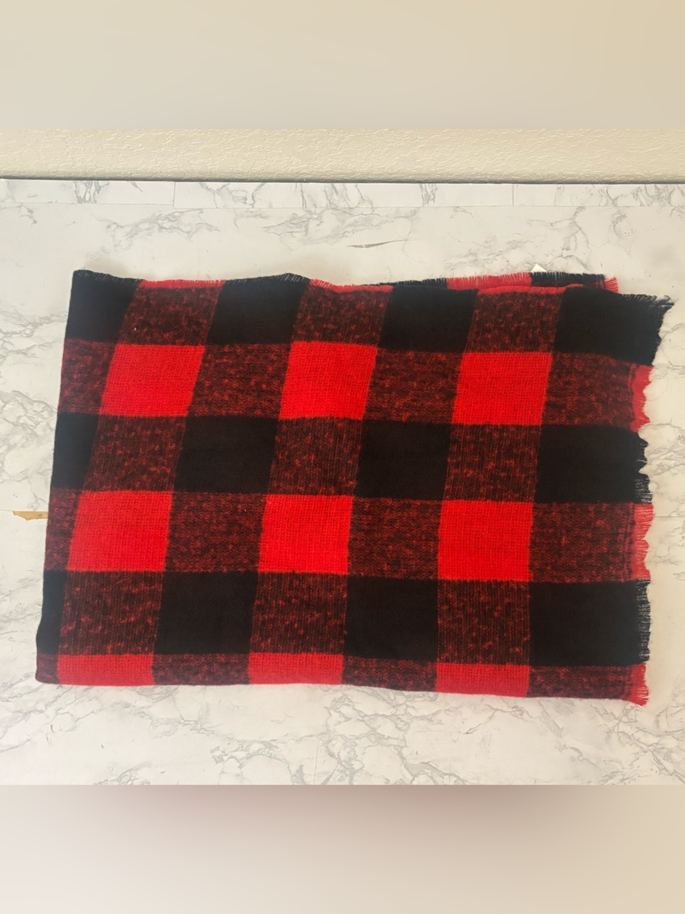 NEW Old Navy Active Fleece Rectangular Large Scarf Go-Warm Red Buffalo Plaid